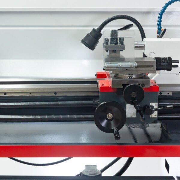TOUR À MÉTAUX PROFESSIONNEL ENTREPOINTE 1M 330X1000MM Ø36 MM SYSTÈME DE REFROIDISSEMENT 1,5KW 400V – Image 8