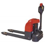 TRANSPALETTE ÉLECTRIQUE 1500 KG AVEC BATTERIES 64 AH