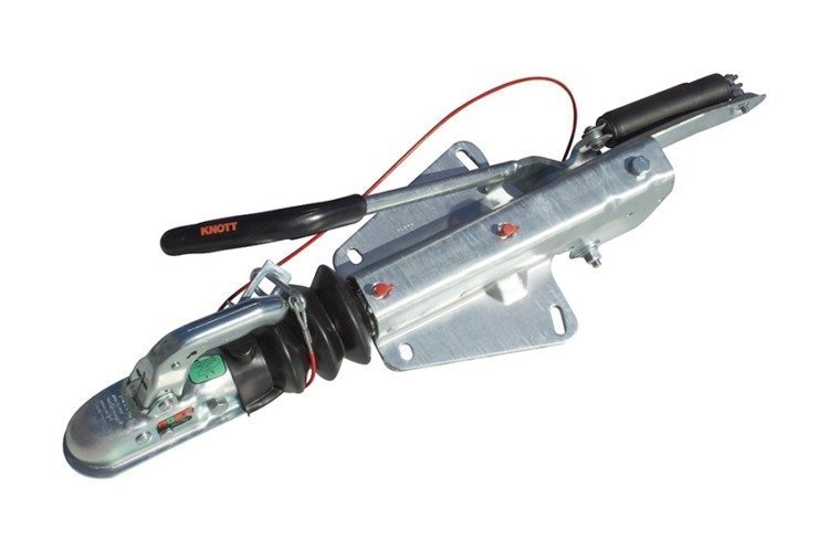 Attache Remorque Auto Freinée1700 Kg Pour Remorques Knott Kf17